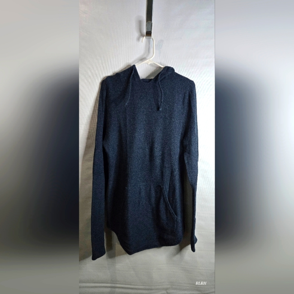 Pullover sweater hoodie